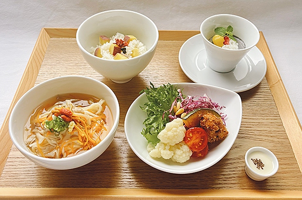 10月の安八うどんランチ