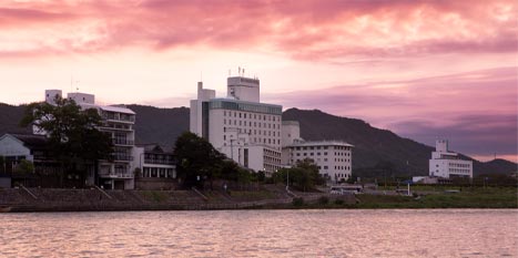 Nagaragawa-Onsen 長良川温泉について