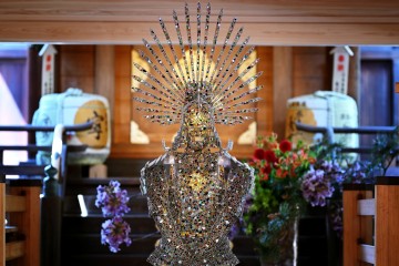 ギネス世界記録認定！豊國神社所蔵　クリスタル甲冑が名鉄グループのホテルを巡回！