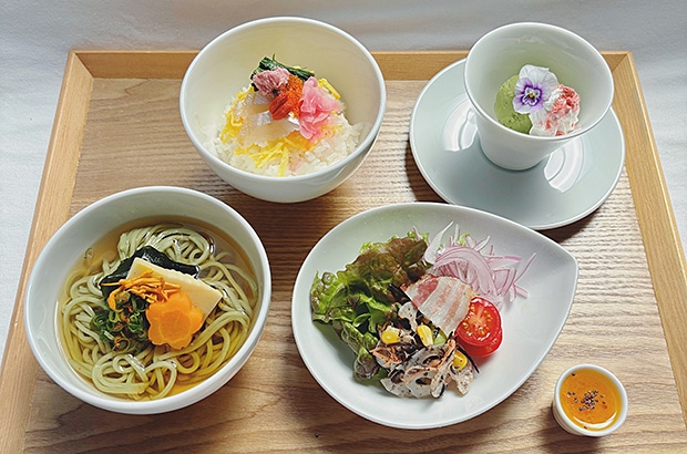 4月の薬膳うどんランチ