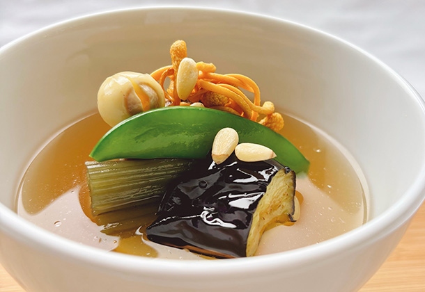 名物美濃薬膳飛騨牛スープ