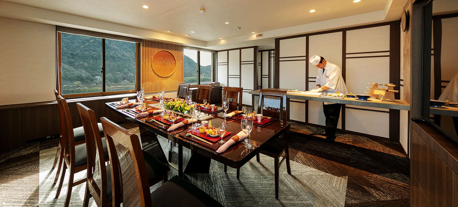 Suite with Private Dining Room Souan