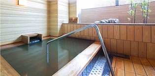露天式浴池“长良川温泉”